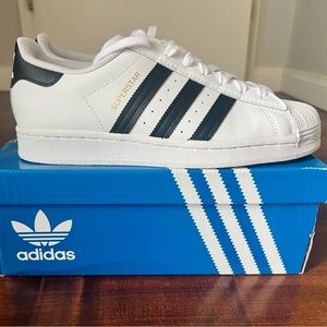 adidas Women’s Superstar Sneakers US Size 8